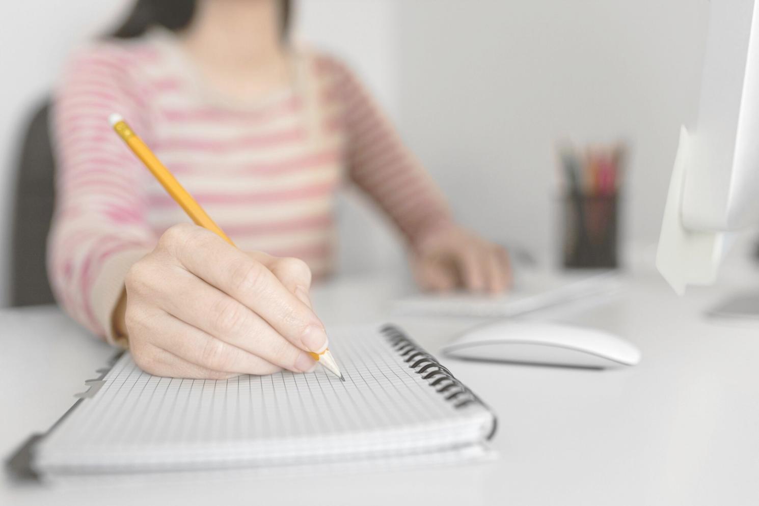 Students participating in interactive financial planning workshop